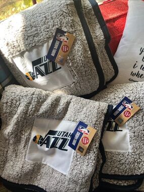 UTAH JAZZ  basketball Northwest plush lofty faux shearling throw  blanket 60”X50